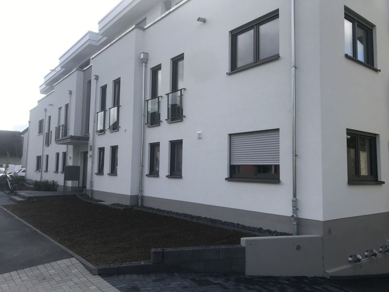 Mehrfamilienhaus mit Tiefgarage – fertiggestellt, Rohbauarbeiten von Bonev Bau