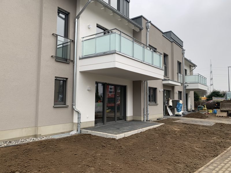 Zwei Mehrfamilienhäuser mit Tiefgarage – fertiggestellt, Rohbauarbeiten von Bonev Bau